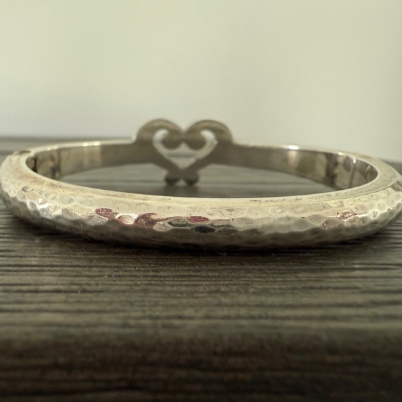 Brighton Hinged Heart Bracelet / Bangle - Picture 6 of 7